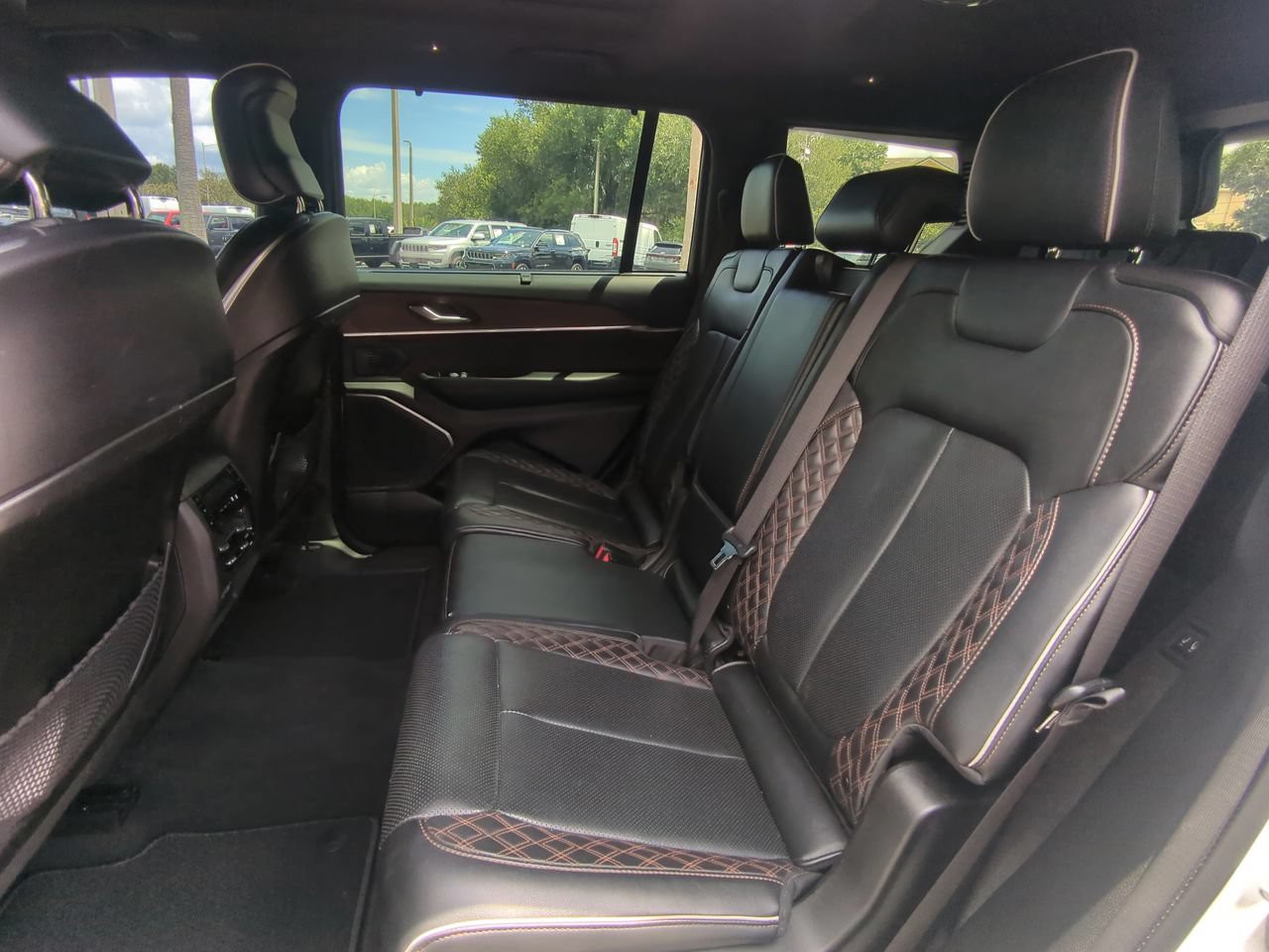 Used 2022 White Jeep Summit image 17