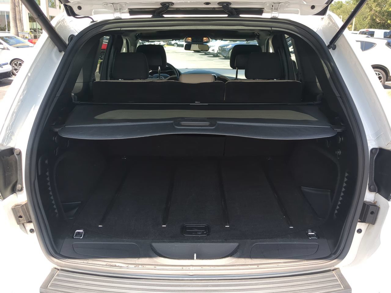 Used 2016 White Jeep Laredo image 14