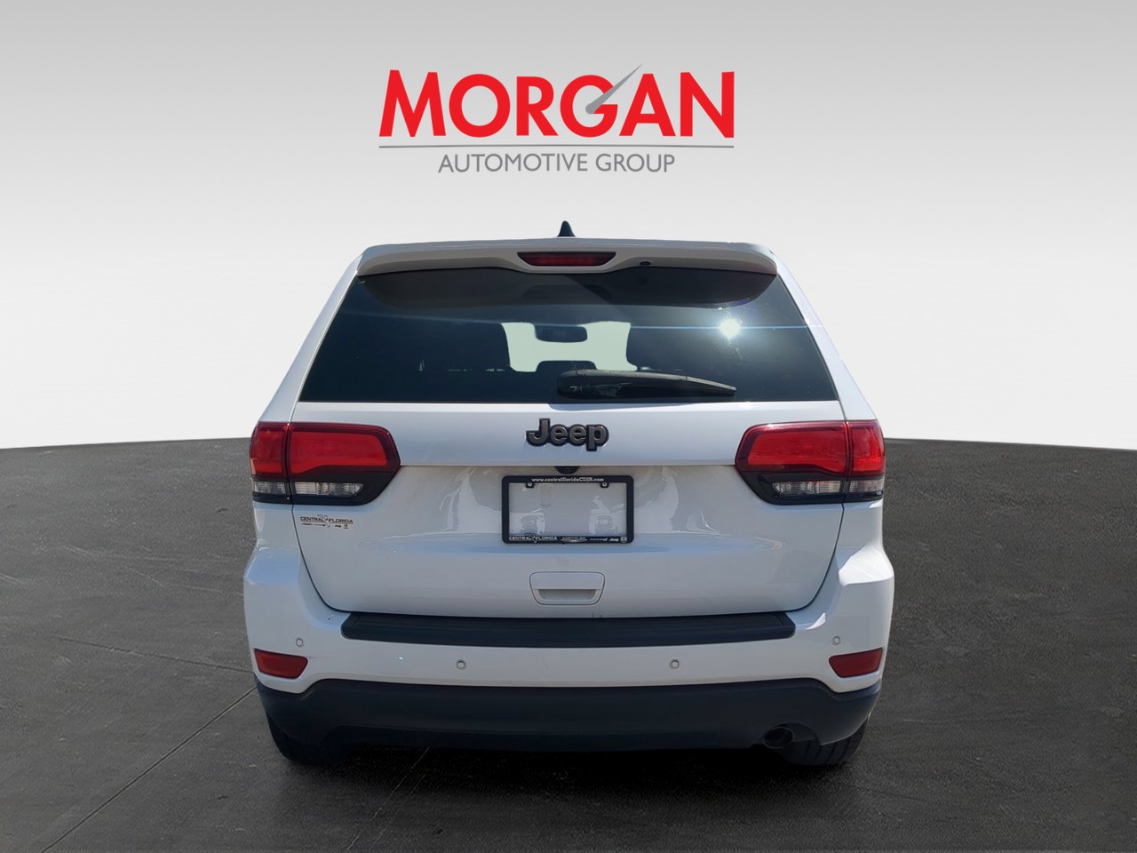 Used 2016 White Jeep Laredo image 6