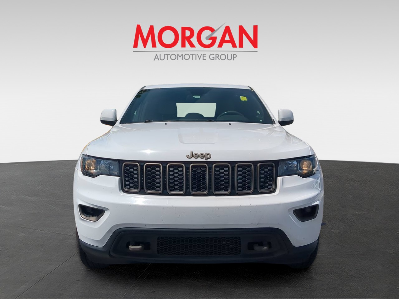 Used 2016 White Jeep Laredo image 3