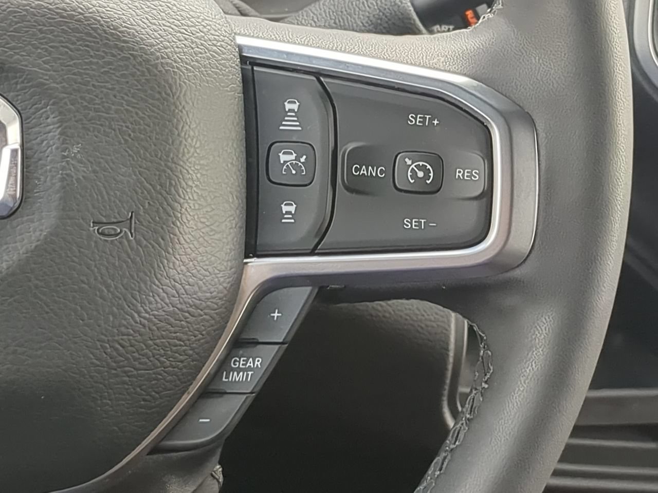 Certified Used 2025 Gray Ram Big Horn image 31
