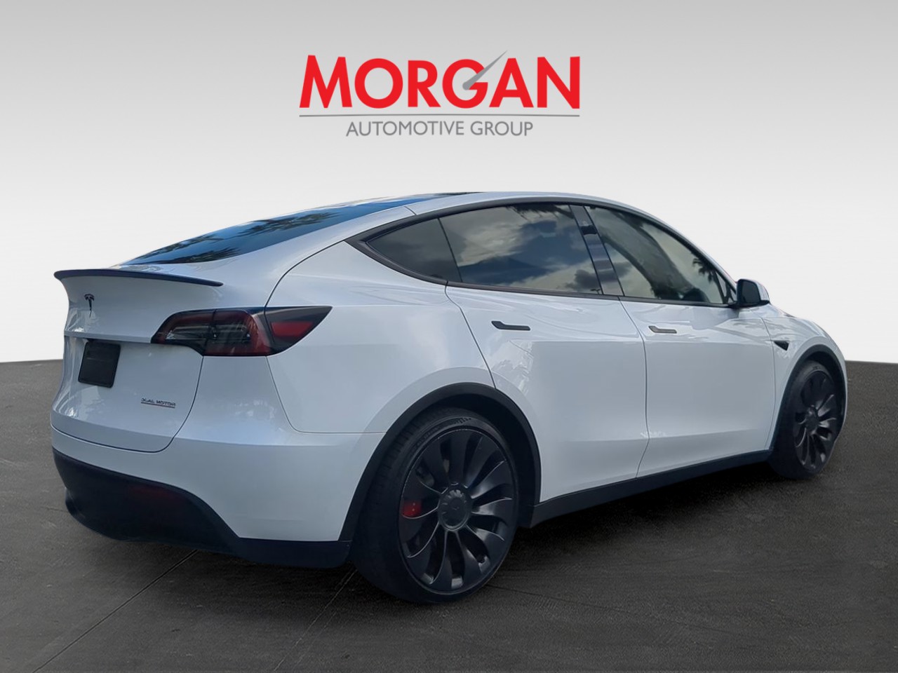 Used 2023  Tesla Performance image 5
