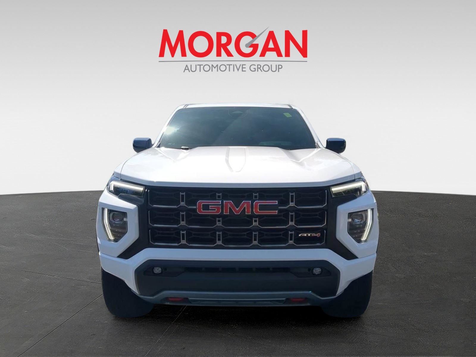 Used 2023 White GMC AT4 image 3