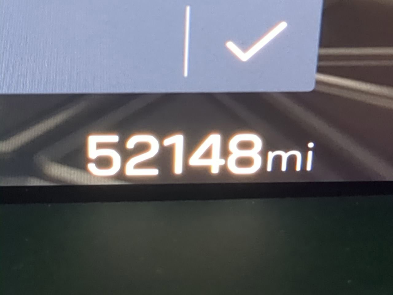 Used 2023 White GMC AT4 image 34