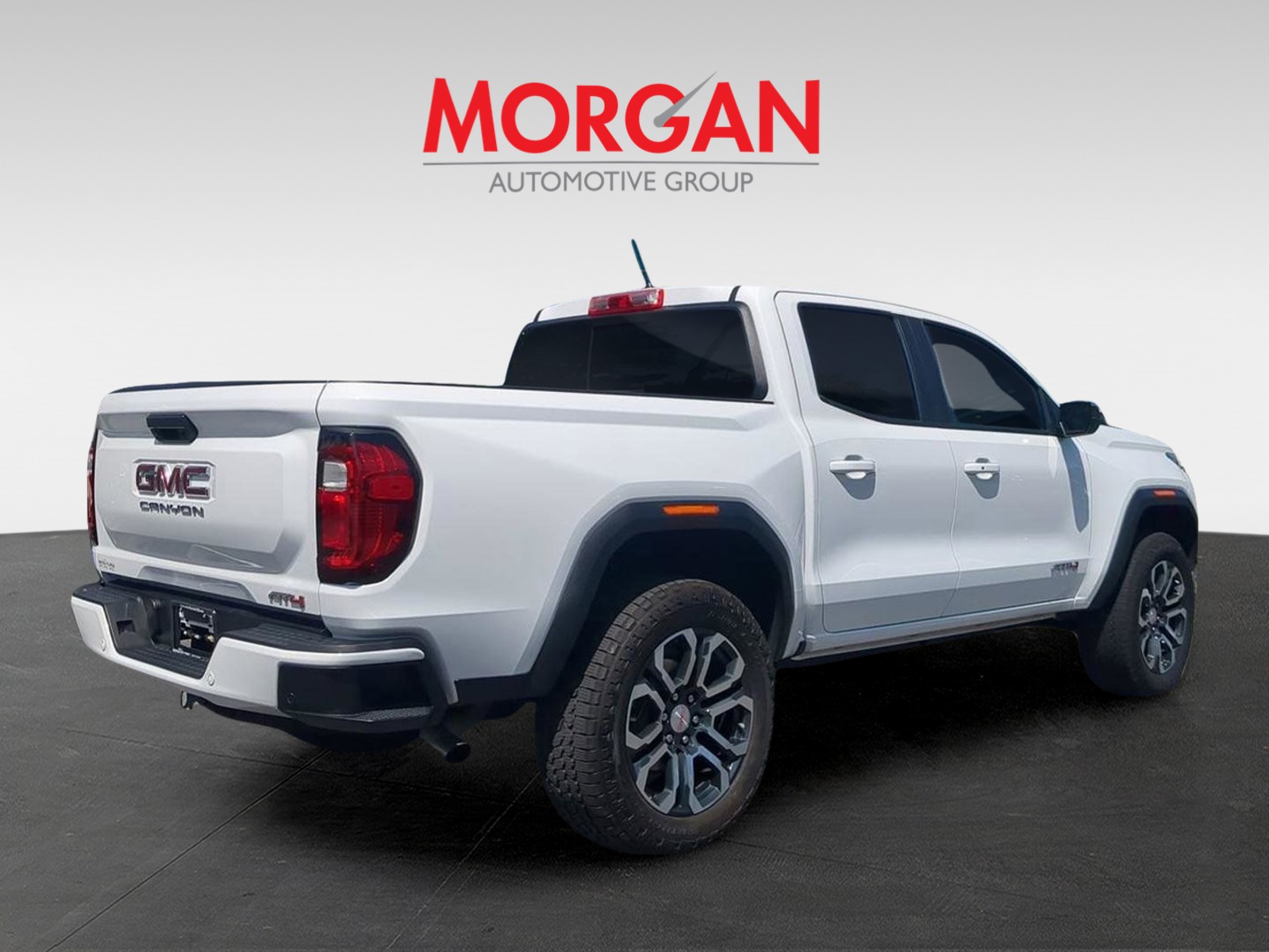 Used 2023 White GMC AT4 image 5
