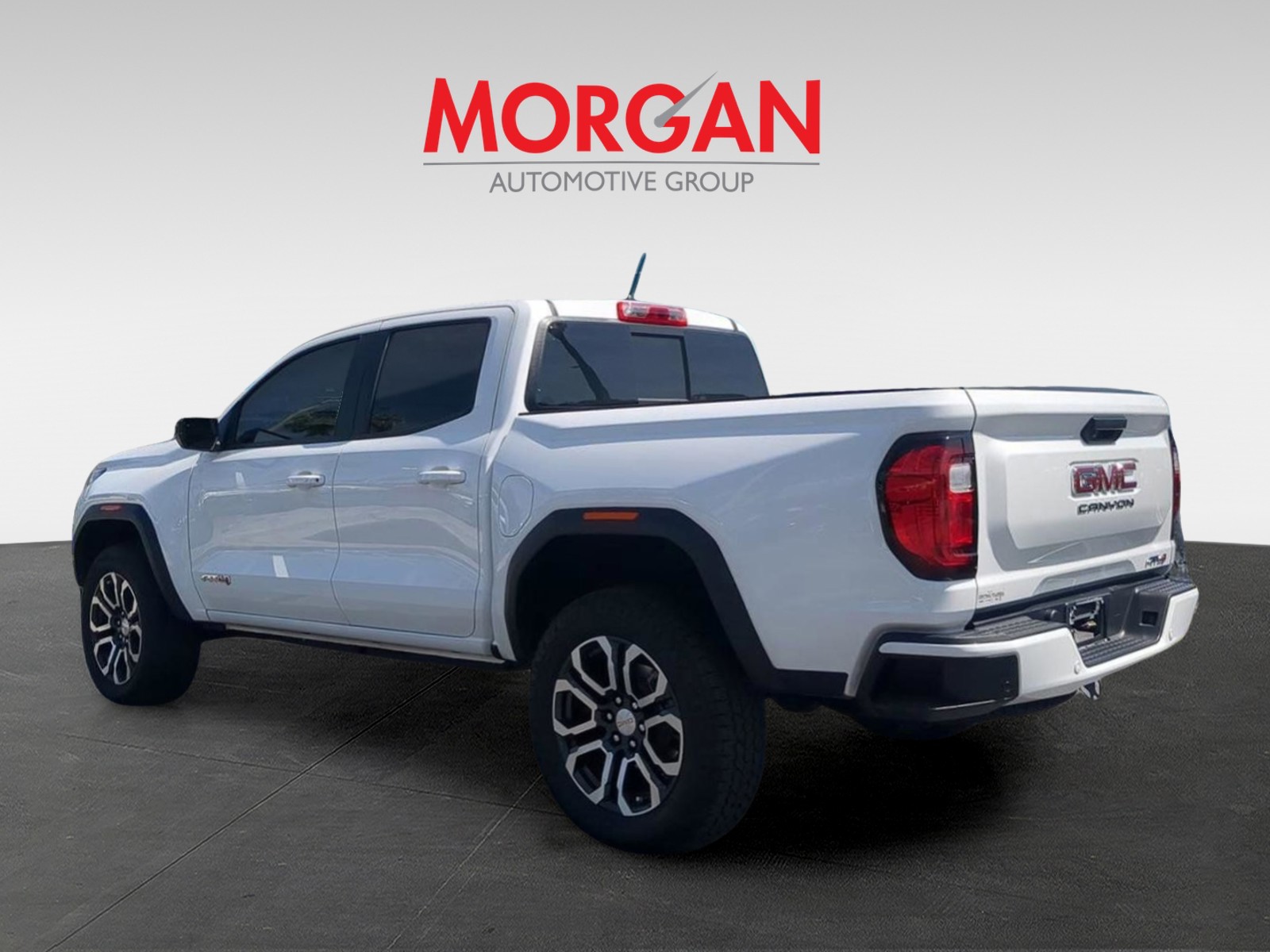 Used 2023 White GMC AT4 image 7