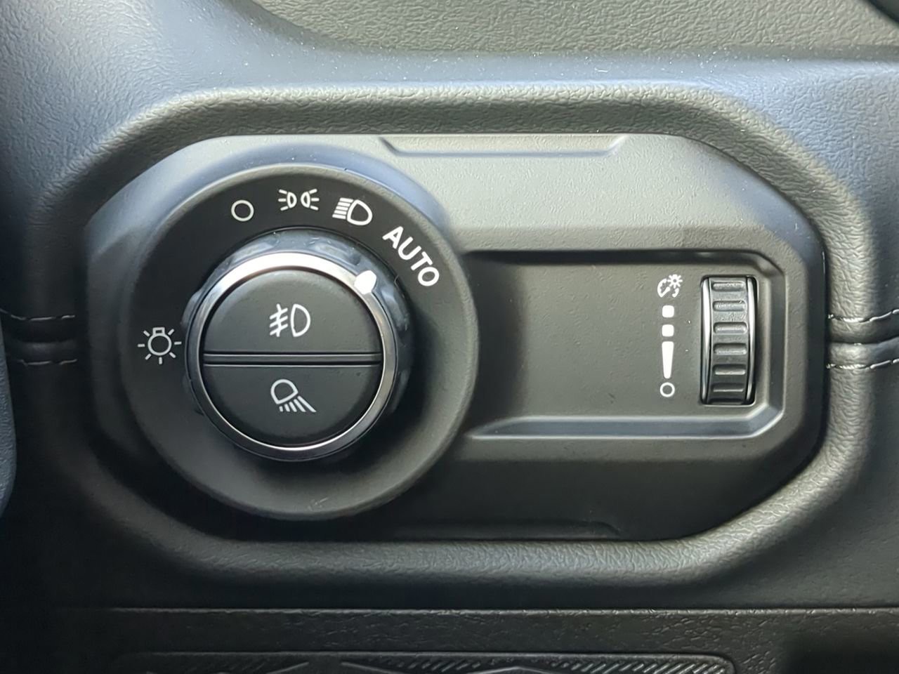New 2026 Gray Jeep Sahara image 26