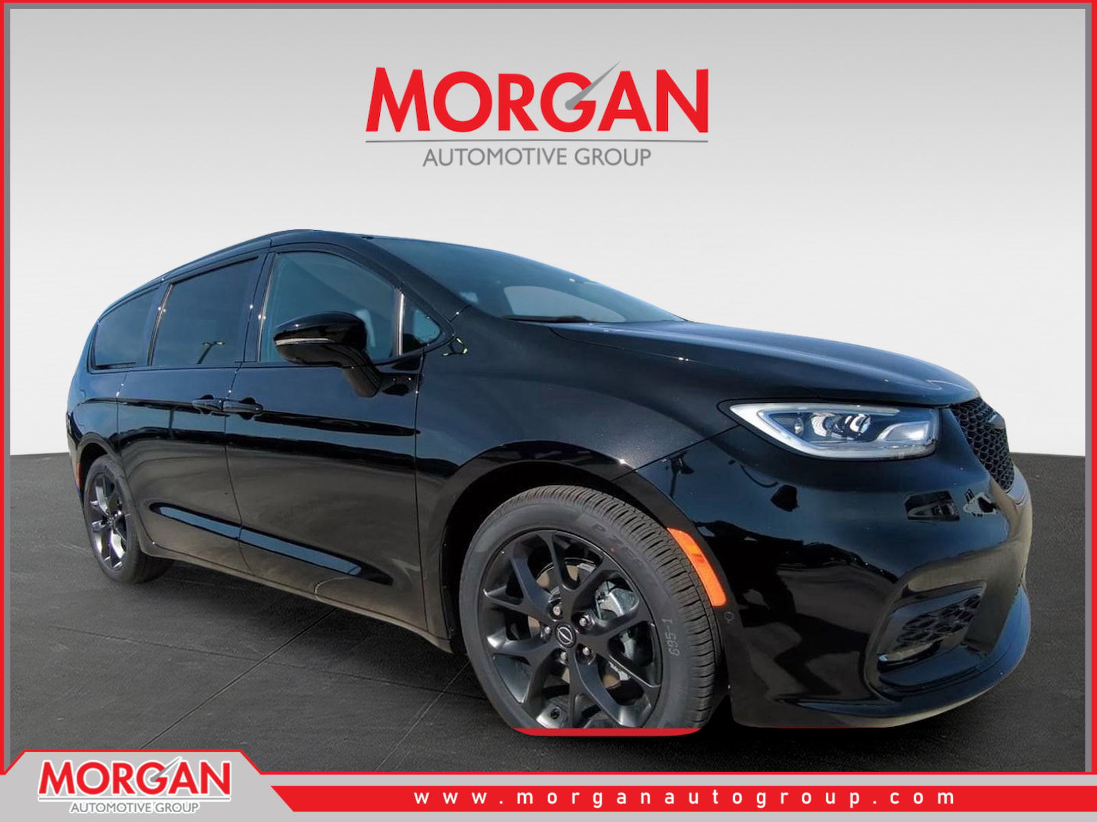 2026 Chrysler Pacifica Select's photo