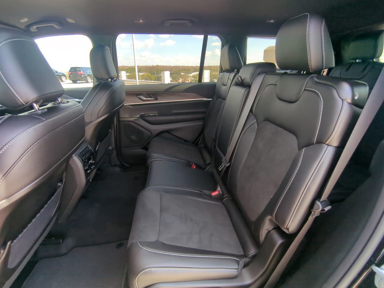 New 2026 Black Jeep Altitude image 17