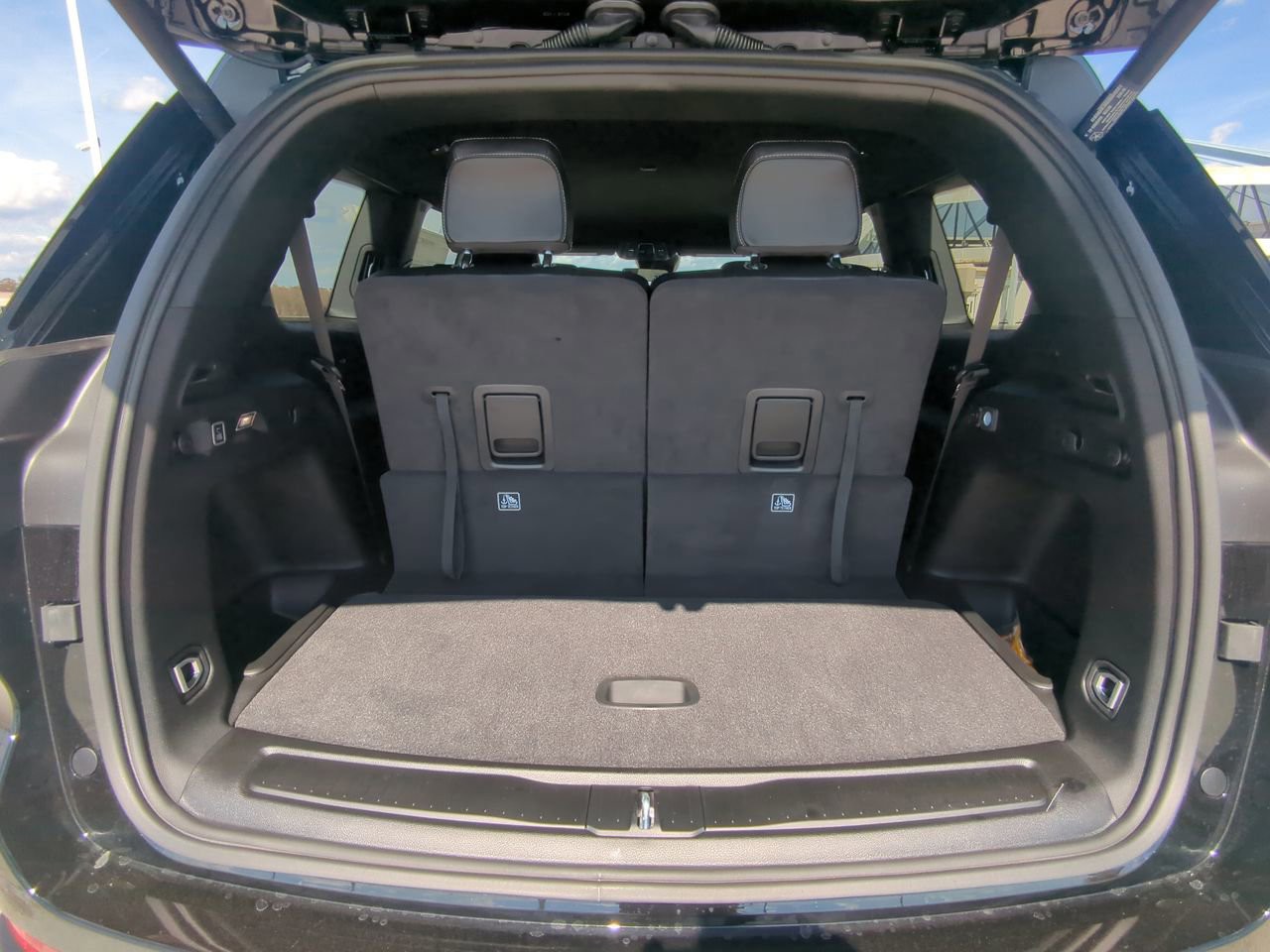 New 2026 Black Jeep Altitude image 14