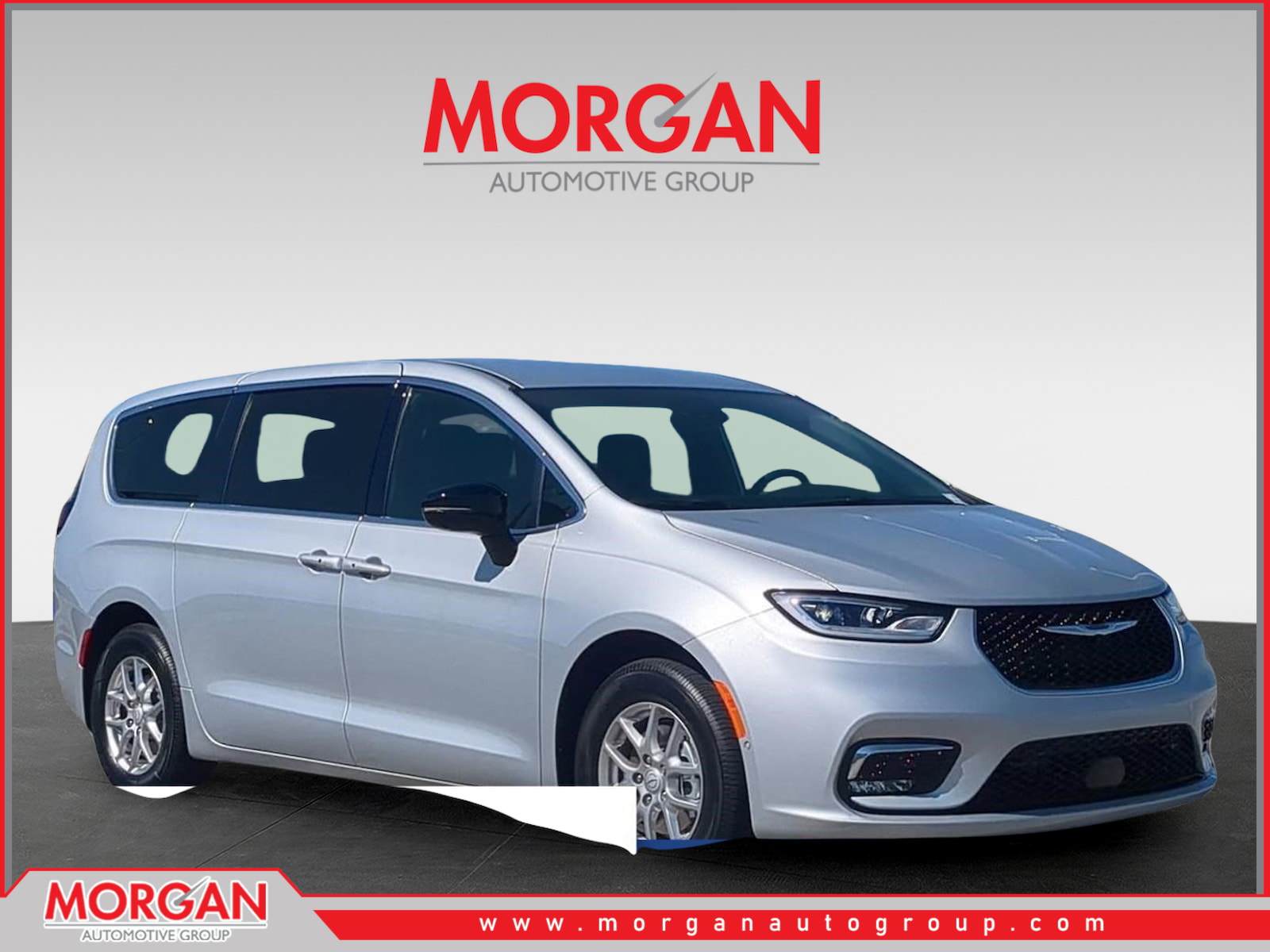 2026 Chrysler Pacifica Select in Silver — front three-quarter view