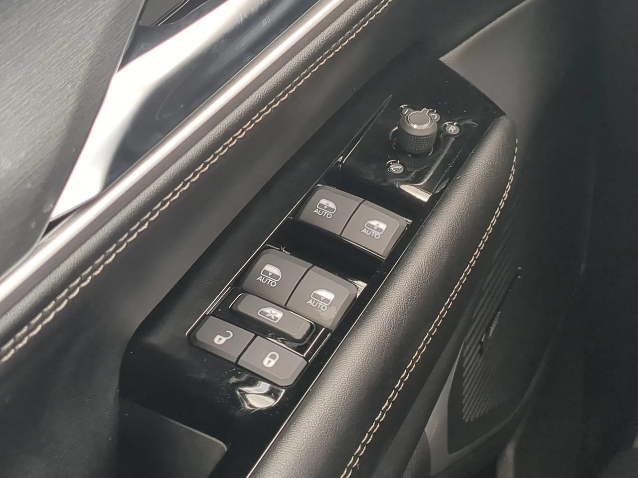 New 2026 Black Jeep Limited Altitude image 31