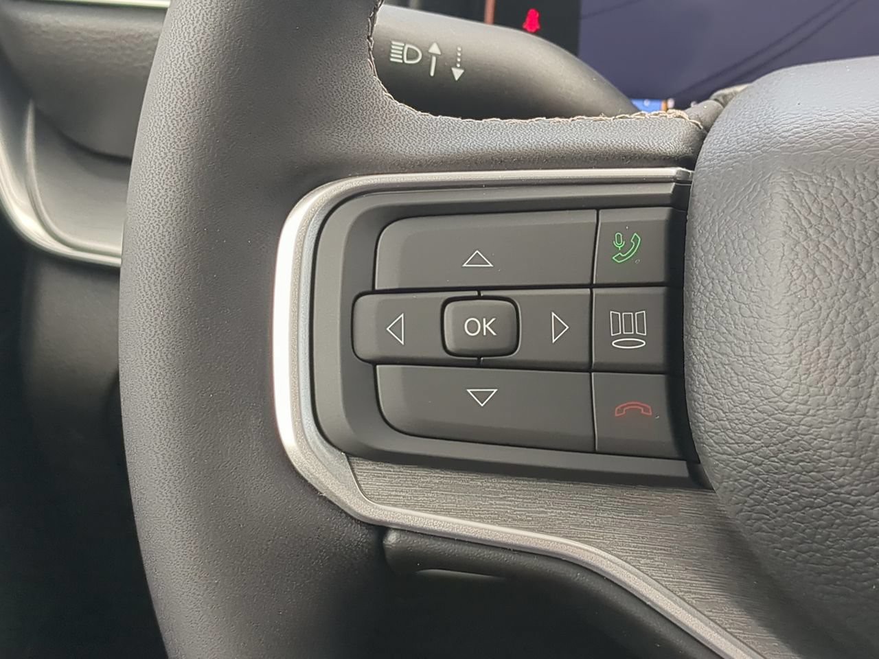 New 2026 Black Jeep Limited Altitude image 32