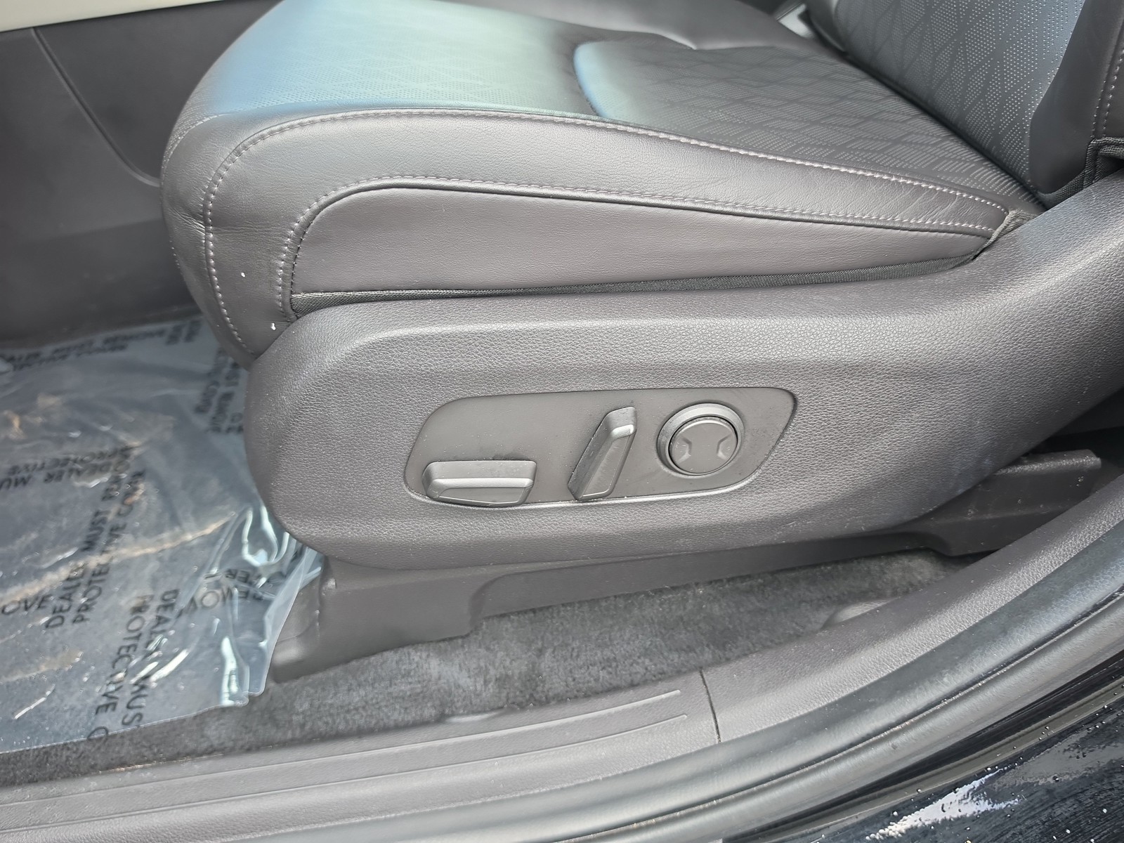 Certified Used 2024 Aurora Black Pearl Kia EX image 21