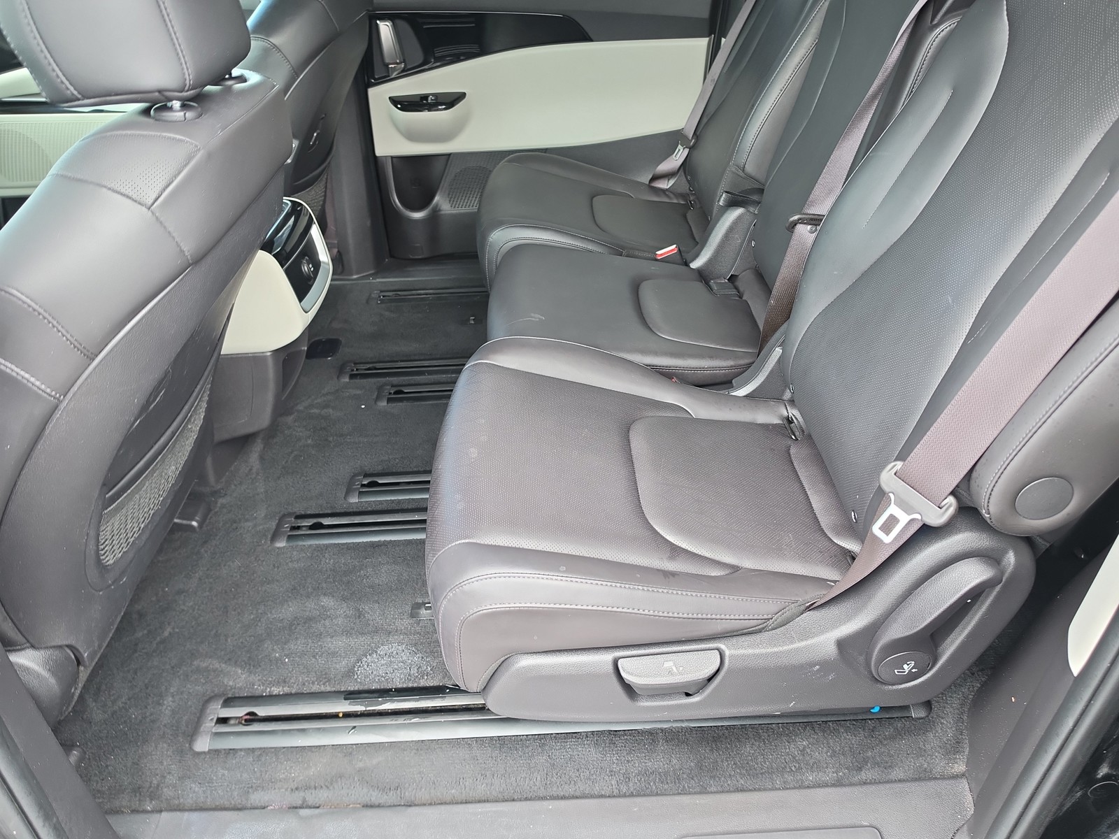 Certified Used 2024 Aurora Black Pearl Kia EX image 16