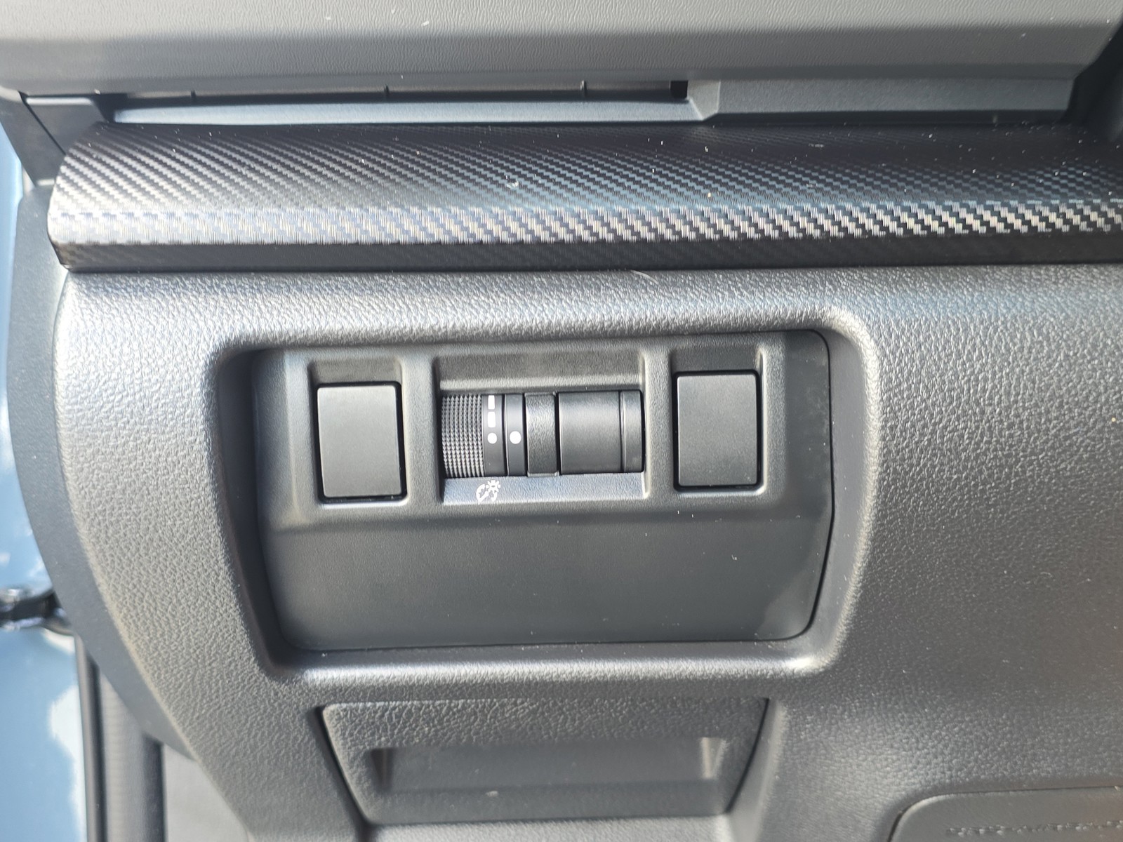 Used 2024 Offshore Blue Metallic Subaru Premium image 28