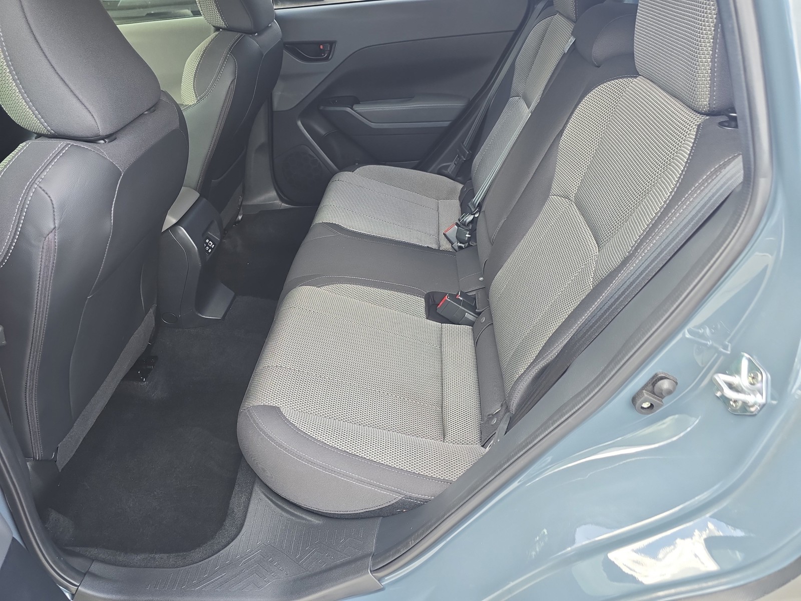 Used 2024 Offshore Blue Metallic Subaru Premium image 15