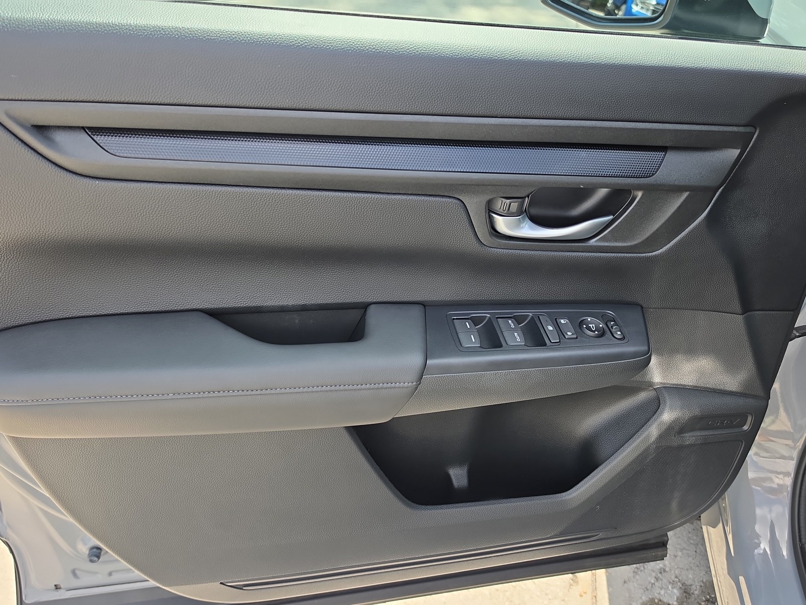 Used 2024 sparkle silver metallic Honda EX image 16