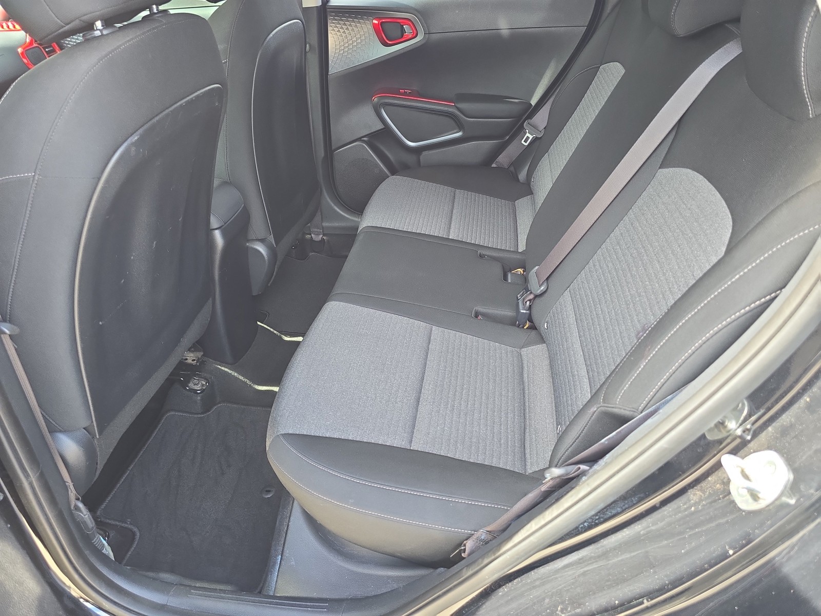 Certified Used 2020 Cherry Black Kia GT-Line image 15