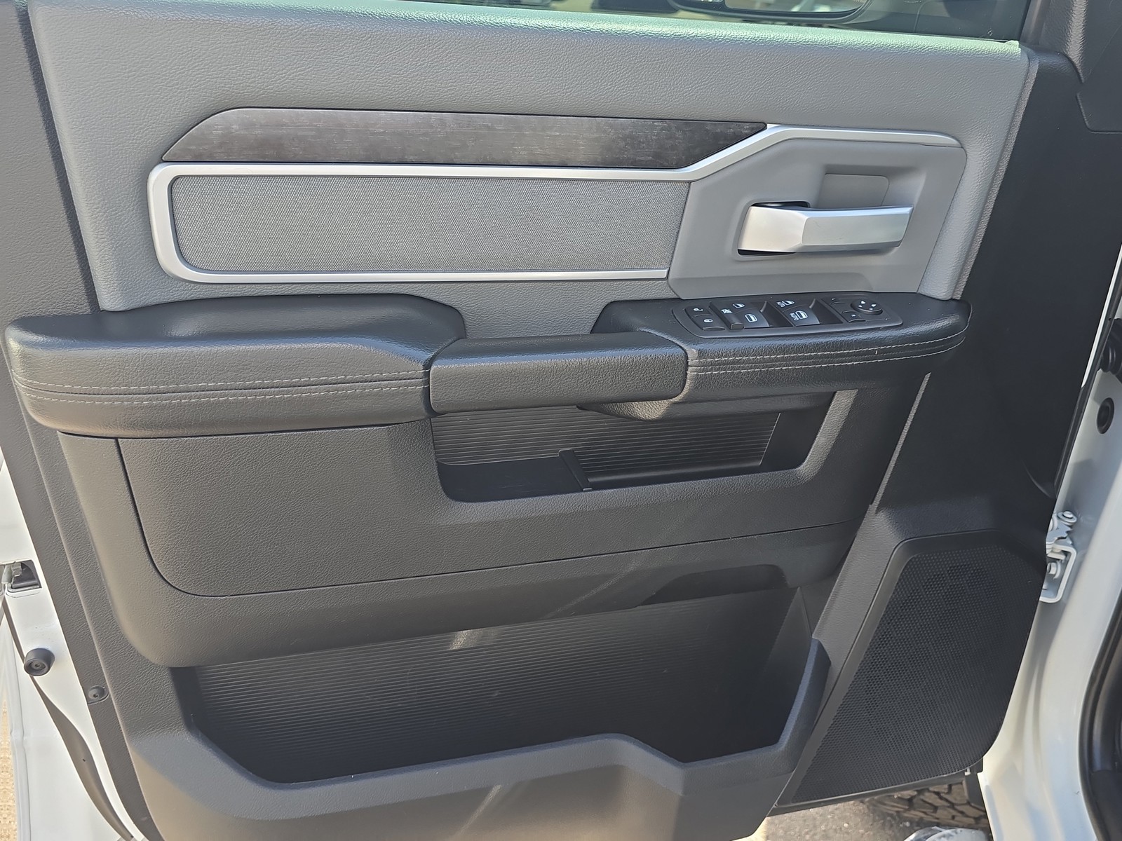 Used 2022 Bright White Clearcoat Ram Big Horn image 16