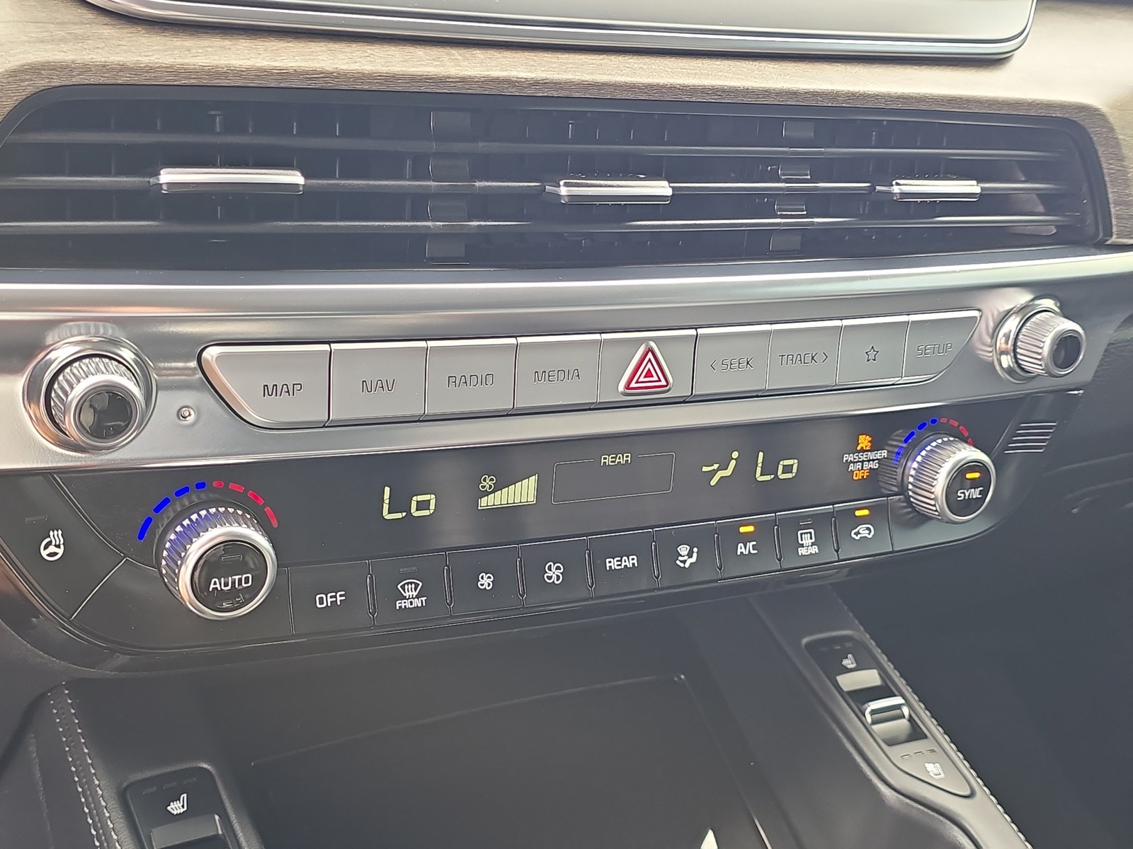 Certified Used 2022 Everlasting Silver Kia SX image 25