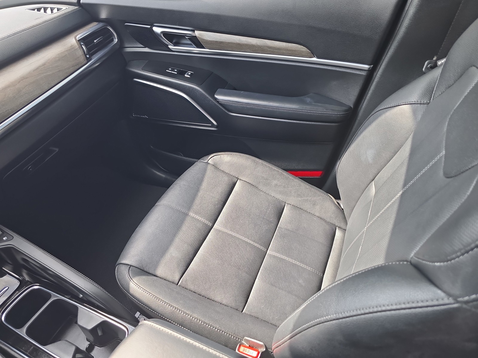 Certified Used 2022 Everlasting Silver Kia SX image 15