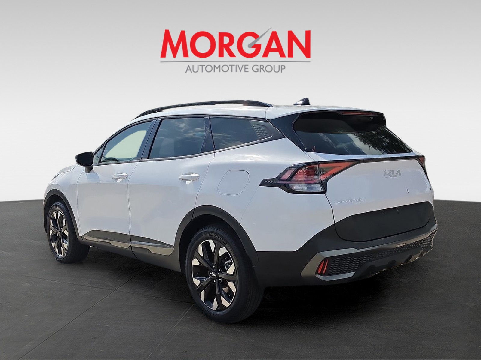 Certified Used 2023 Glacial White Pearl Kia X-Line image 5