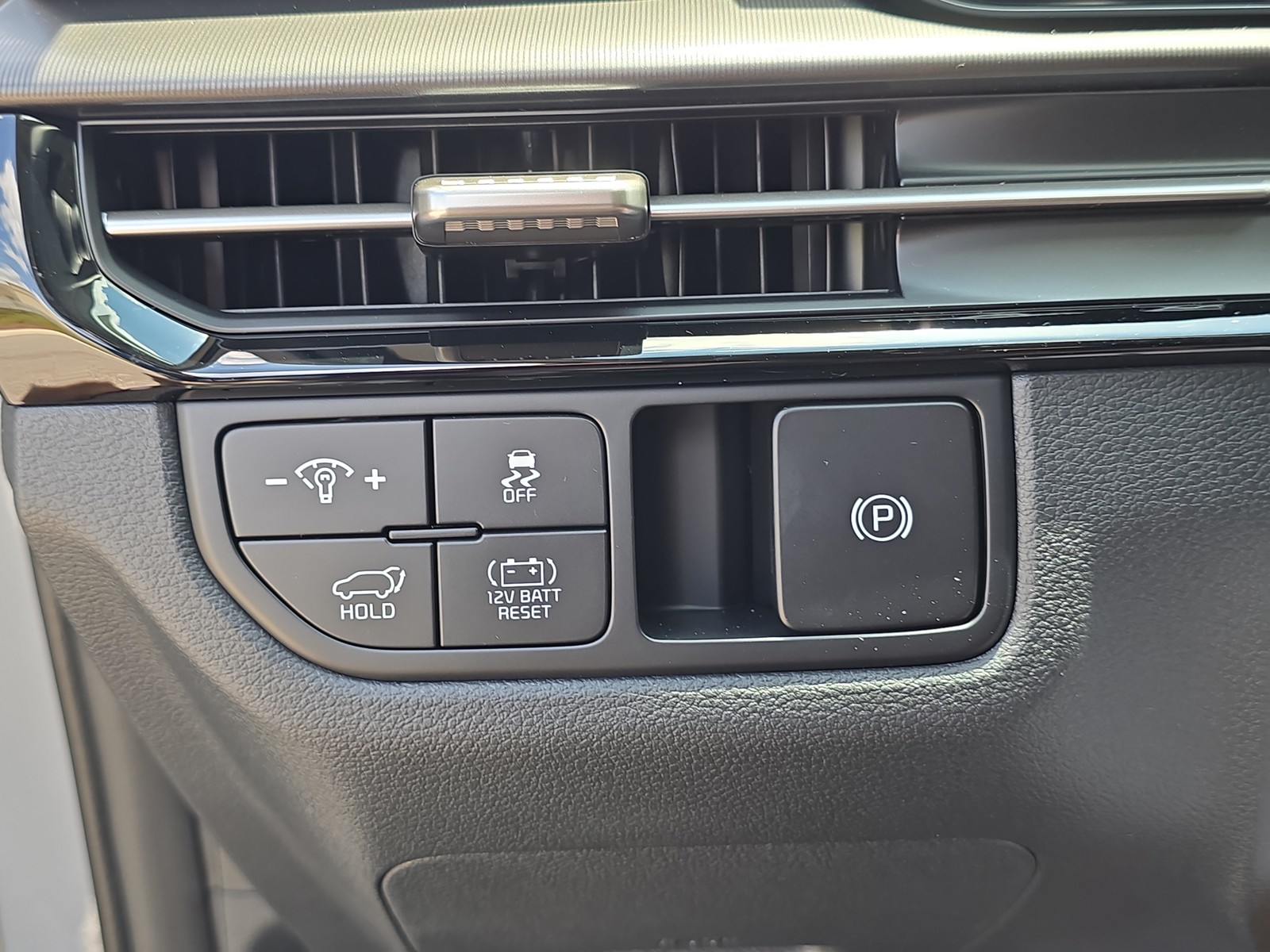New 2027 Wolf Gray Kia EX image 28