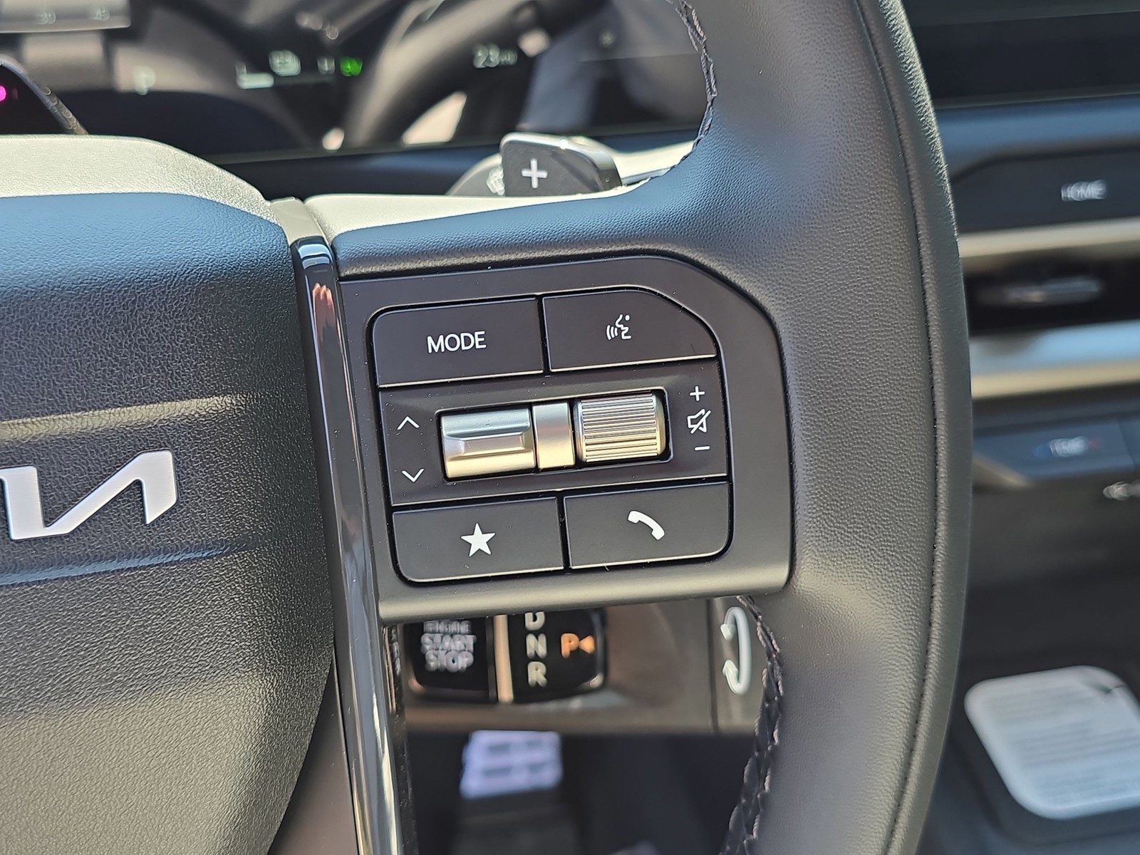 New 2027 Ivory Silver Kia SX image 32