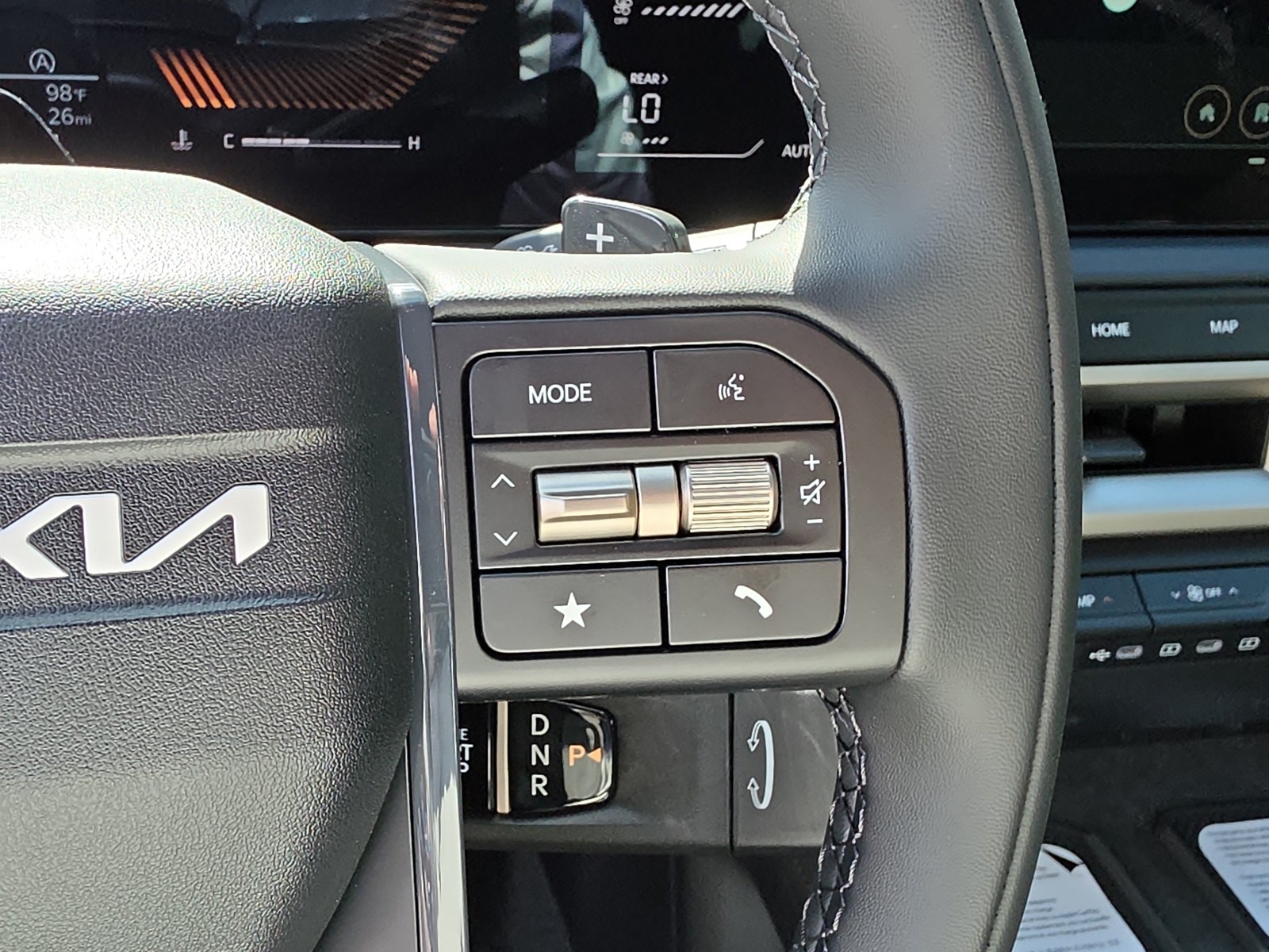 New 2027 Ivory Silver Kia S image 30