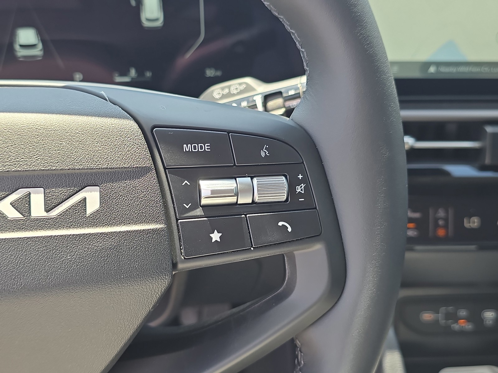 New 2026 Panthera Metal Gray Kia SX image 32