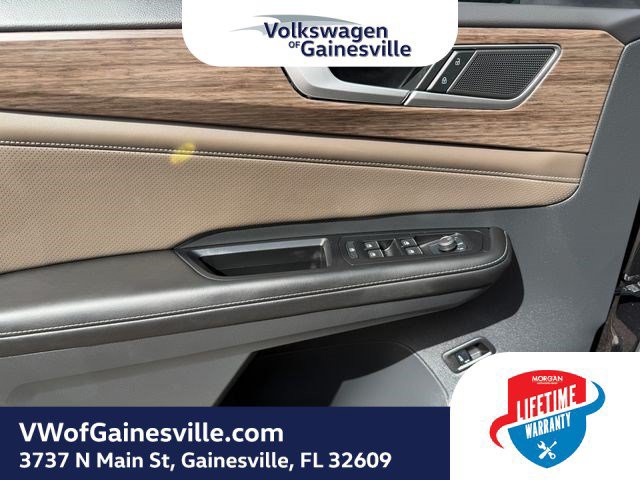 Certified Used 2024 Black Volkswagen 2.0T SEL image 18