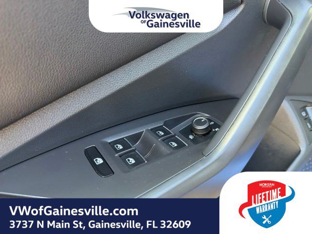 Certified Used 2024 Blue Volkswagen 1.5T SE image 15
