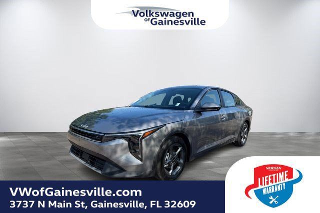 Used 2026 Gray Kia LXS image 3