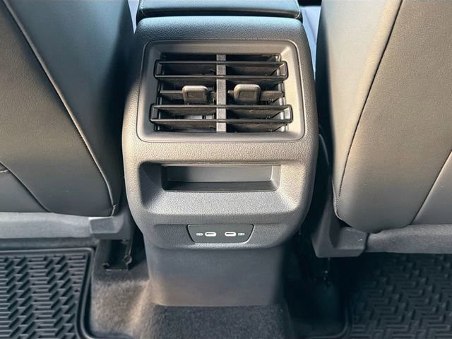New 2026 Silver Volkswagen 2.0T SE R-Line Black image 19