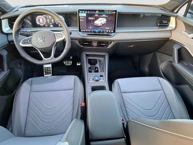 New 2026 Silver Volkswagen 2.0T SE R-Line Black image 15