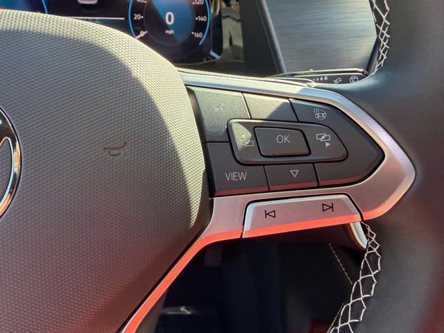 New 2026 White Volkswagen SE w/Technology image 19