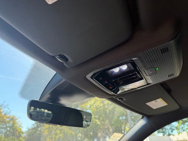 New 2026 White Volkswagen SE w/Technology image 22