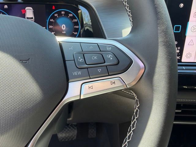 New 2026 White Volkswagen SE w/Technology image 20