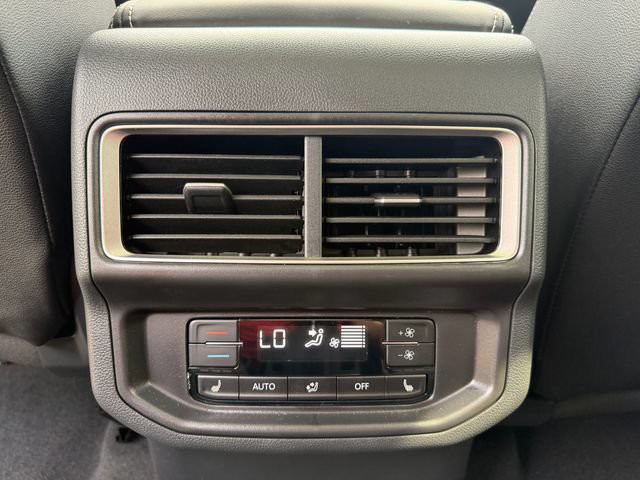 New 2026 White Volkswagen 2.0T SEL image 15