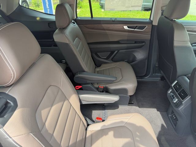 New 2026 White Volkswagen 2.0T SEL image 9