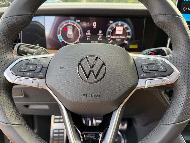 New 2026 Green Volkswagen SEL R-Line Turbo image 17
