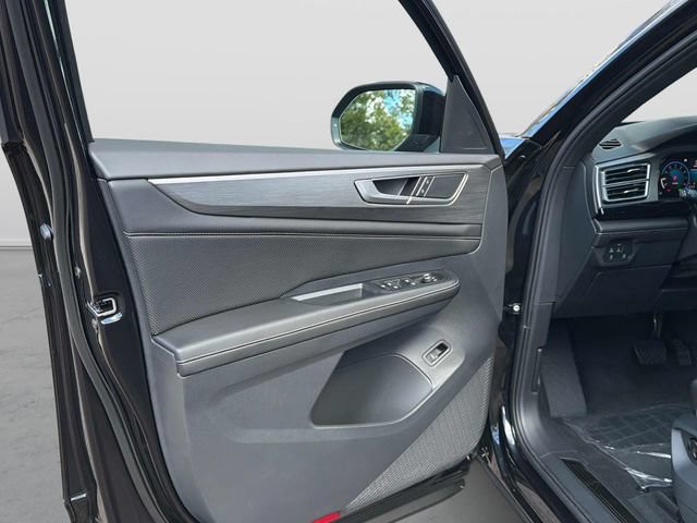 New 2026 Black Volkswagen SE w/Technology image 16