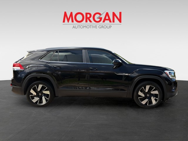 New 2026 Black Volkswagen SE w/Technology image 2