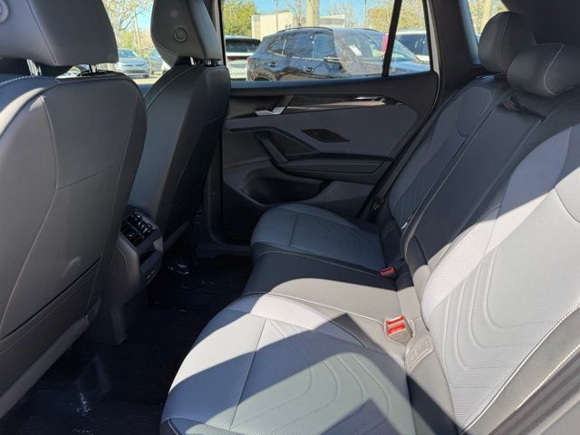New 2026 White Volkswagen 2.0T SE R-Line Black image 7