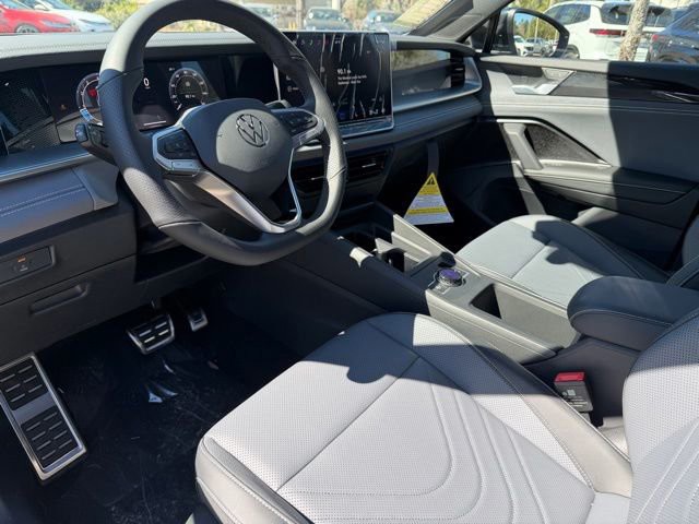 New 2026 White Volkswagen 2.0T SE R-Line Black image 14
