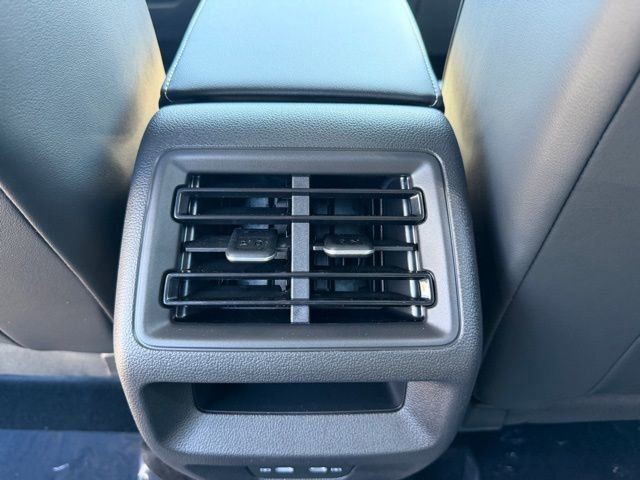 New 2026 White Volkswagen 2.0T SE R-Line Black image 10