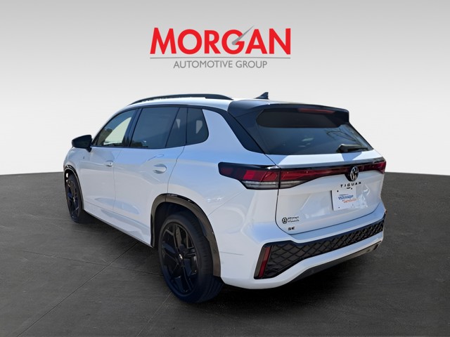 New 2026 White Volkswagen 2.0T SE R-Line Black image 5