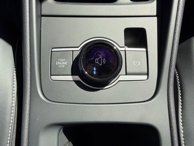 New 2026 White Volkswagen 2.0T SE R-Line Black image 22