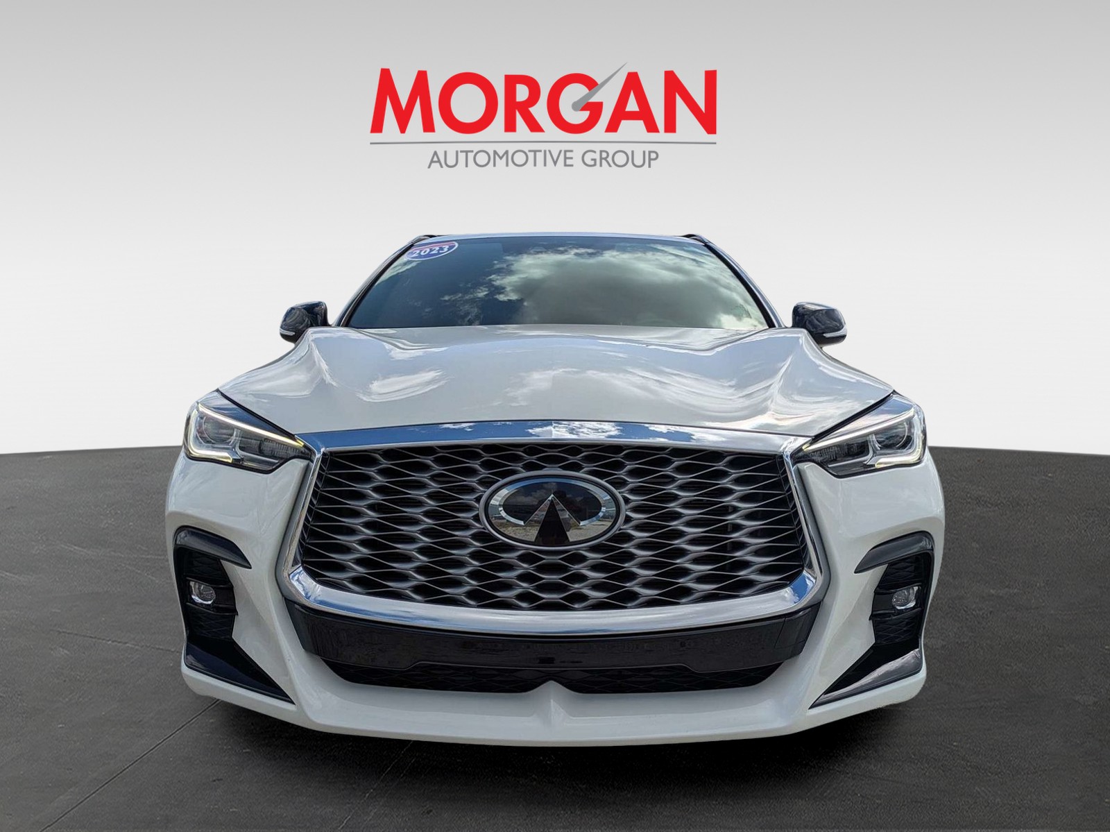 Used 2023 Majestic White INFINITI LUXE image 8